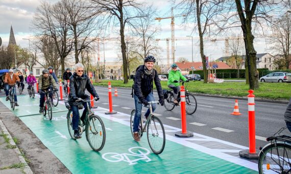 Demo Protected Bikelane