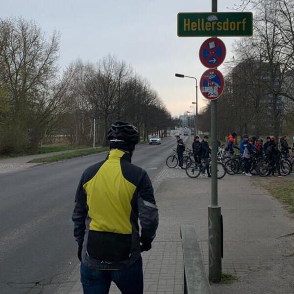 Querung des Wuhlewanderweges Eisenacher Straße